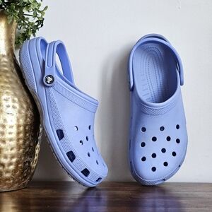 💎 Crocs Classic Clog Lavender Blue Men’s Size 12 Waterproof Comfort Slip-Ons